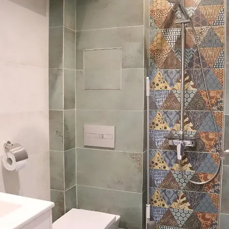Stylish And Quiet With Balcony Apartment Sofia